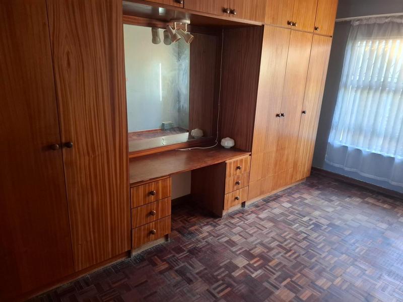 4 Bedroom Property for Sale in Oostersee Western Cape